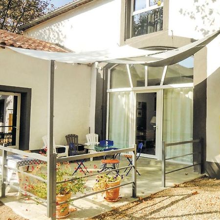 2 Bedroom Amazing Home In Narbonne Buitenkant foto