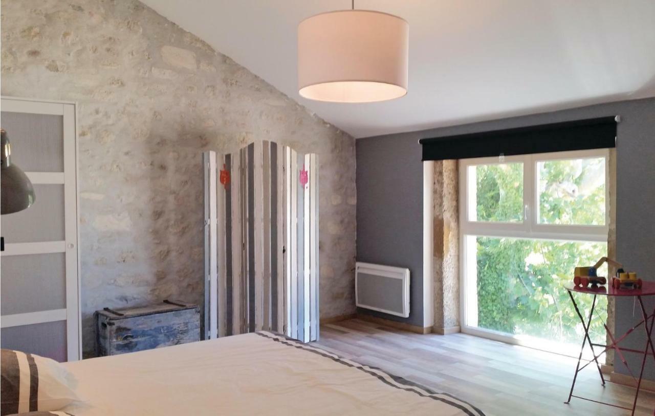 2 Bedroom Amazing Home In Narbonne Buitenkant foto