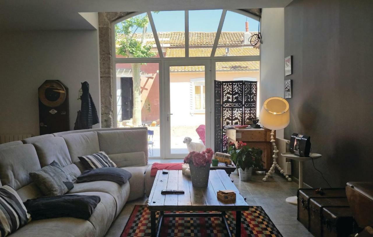 2 Bedroom Amazing Home In Narbonne Buitenkant foto